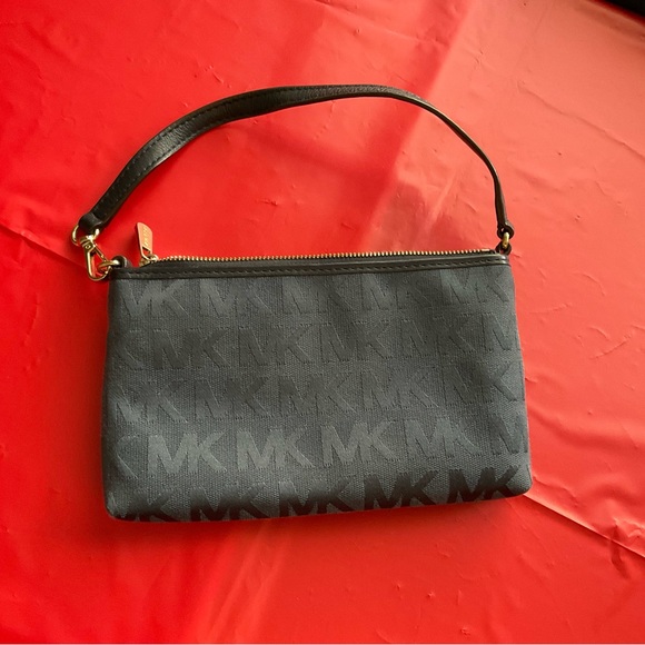 Michael Kors Wristlet Blue - Picture 3 of 7